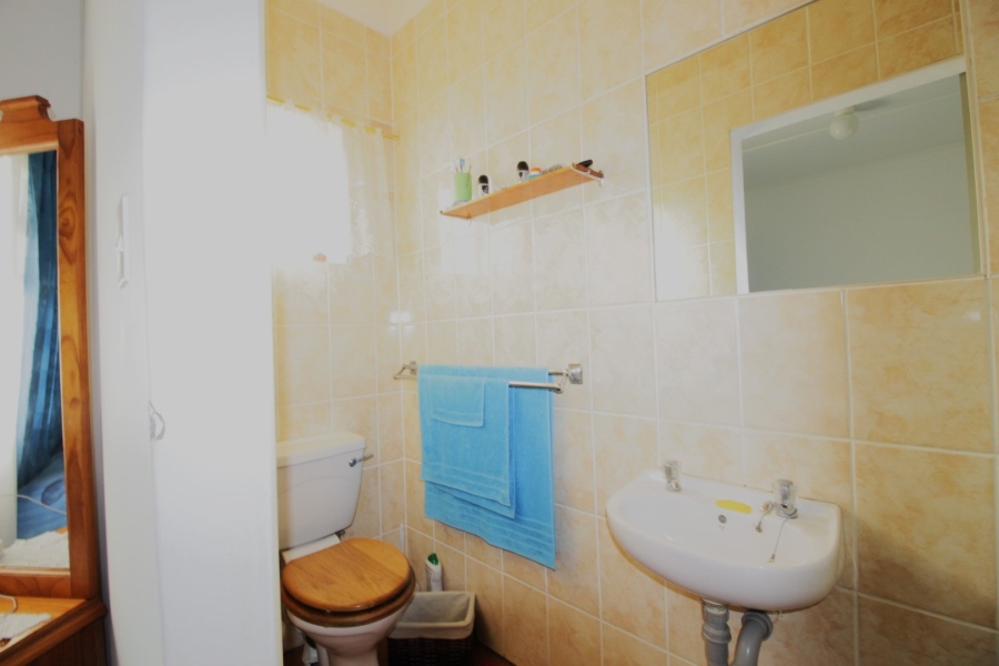 3 Bedroom Property for Sale in Wavecrest Eastern Cape
